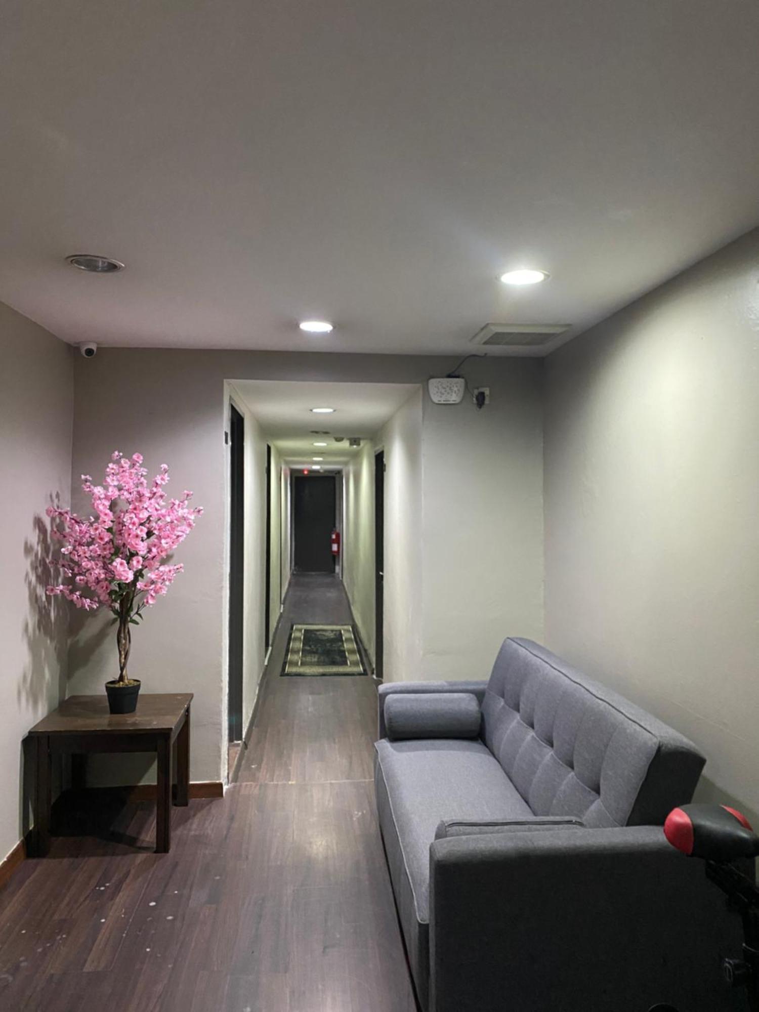 Hotel 1St Living Subang Subang Jaya Exterior foto