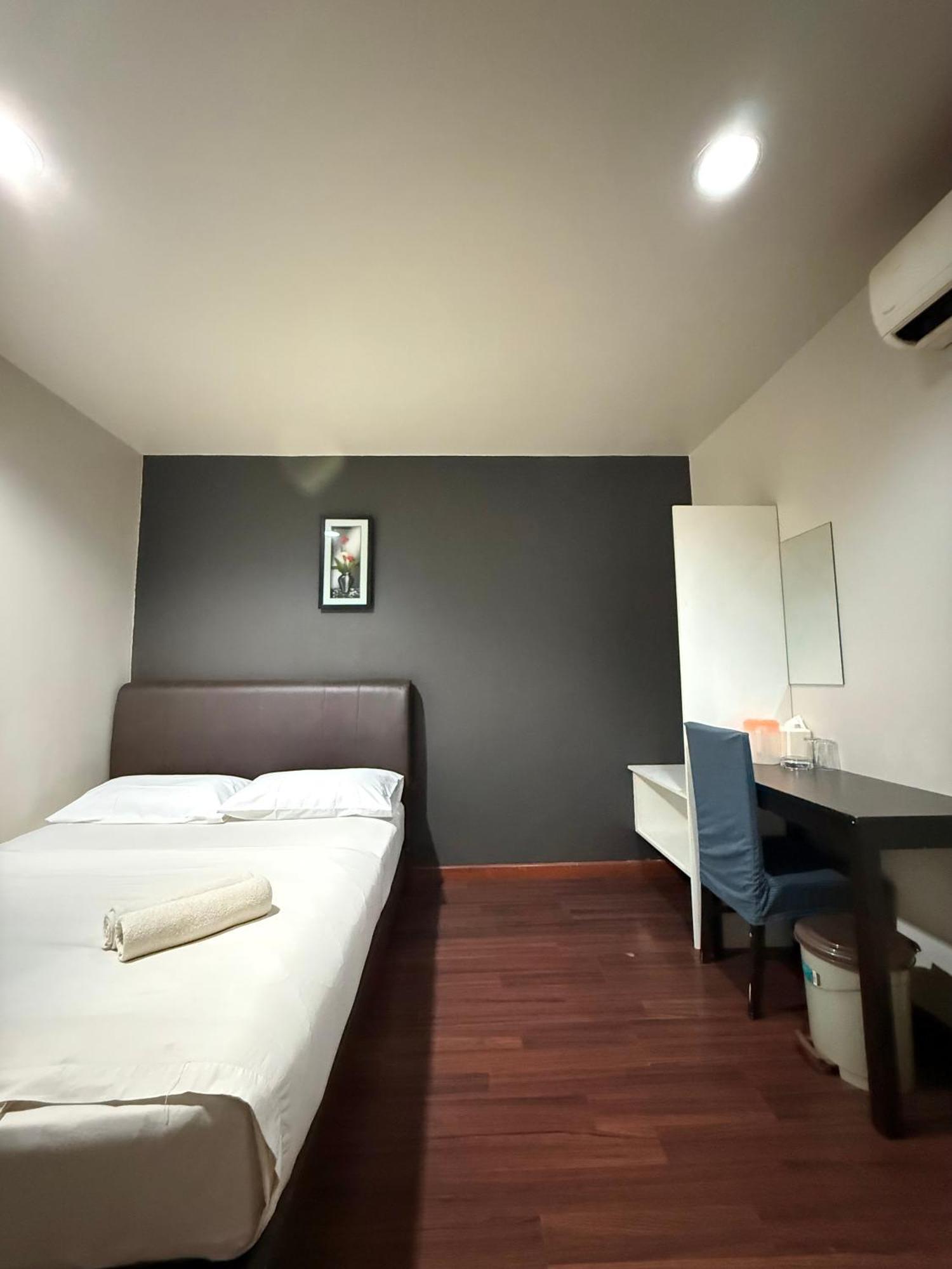 Hotel 1St Living Subang Subang Jaya Exterior foto
